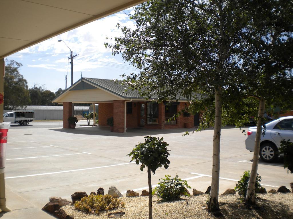 Moama Central Motel เอชูกา ภายนอก รูปภาพ