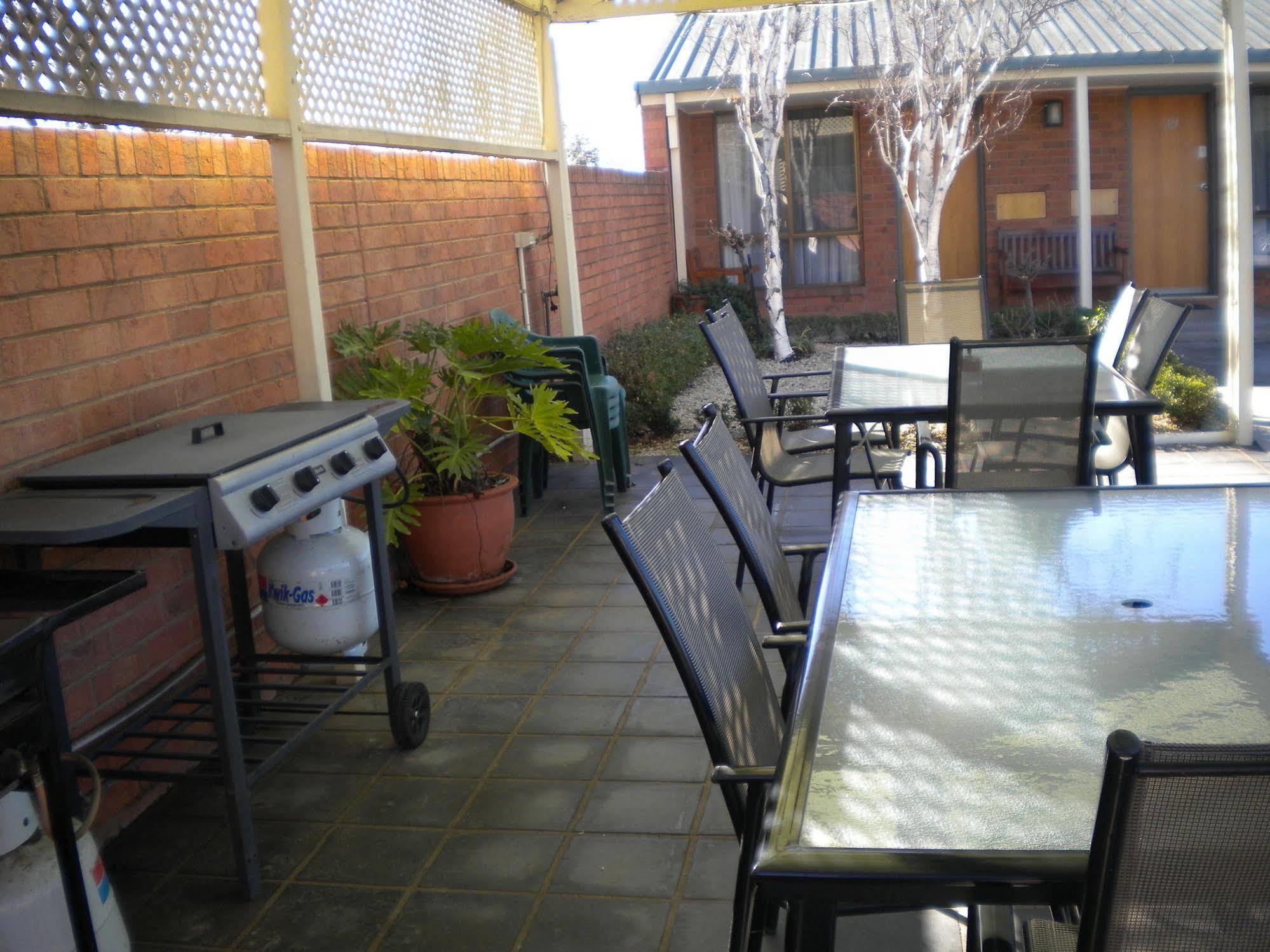 Moama Central Motel เอชูกา ภายนอก รูปภาพ