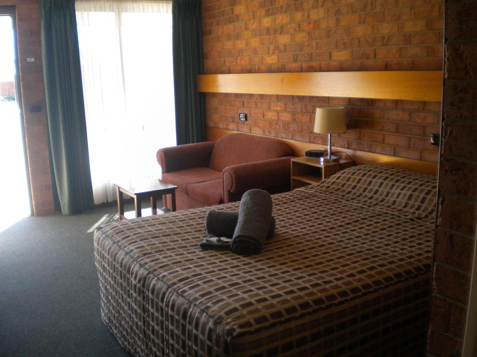 Moama Central Motel เอชูกา ภายนอก รูปภาพ
